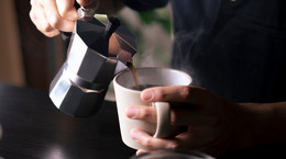 Kawa chroni przed COVID-19? Naukowcy znają odpowiedź