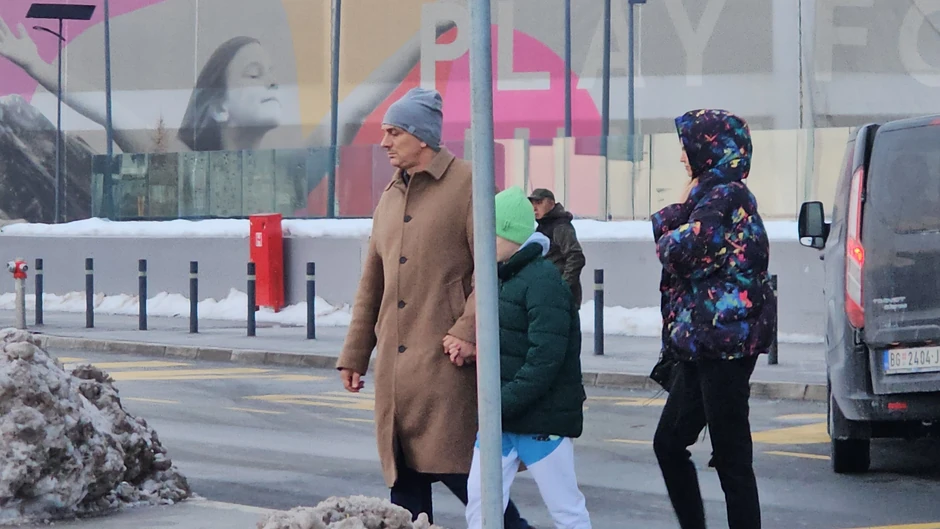 Bane Tomašević sa porodicom