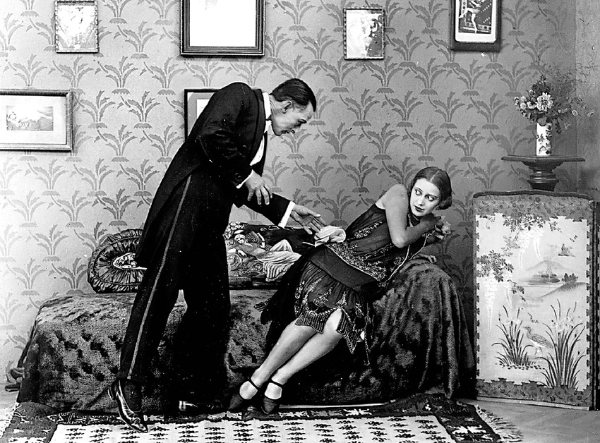 Manifestaciju "Nitrat 22" je otvorio restaurirani dugometražni nemi igrani film "Grešnica bez greha" (1930) Koste Novakovića