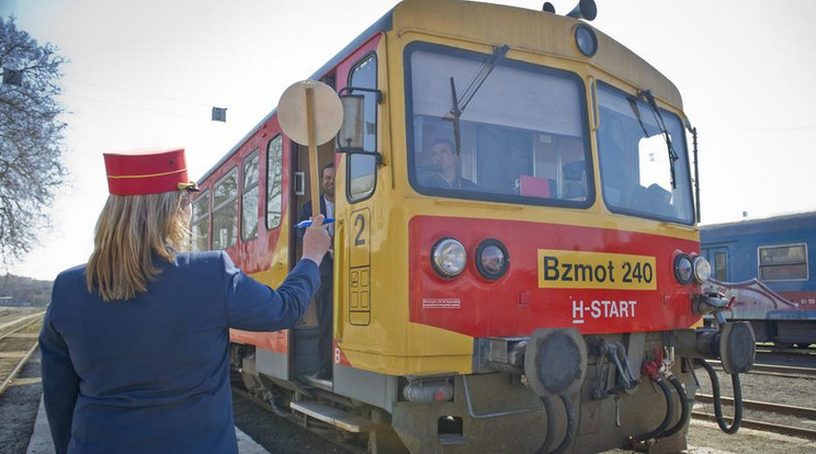 A főváros és a dél-zalai város között kétóránként indulnak majd vonatok Intercity-vagonokkal, amelyek kevesebb mint háromórás menetidővel járnak /Fotó: MTI/Rosta Tibor