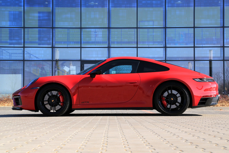 Porsche 911 GTS (2022 r., 992)