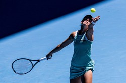 Linette odpadła w Brisbane. Kasatkina z Polką poradziła sobie w godzinę i 28 minut