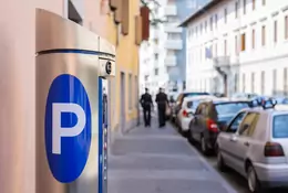 Nowa metoda kradzieży na parkometrach. Kraków ostrzega kierowców