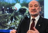 Antoni Macierewicz, zespół macierewicza, katastrofa smoleńska, Smoleńsk