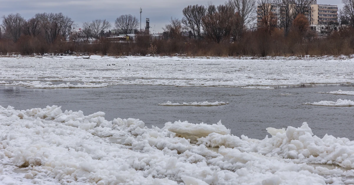 Pogodowy rollercoaster nad Polską. Śnieżyce, potem siarczysty mróz, gwałtowna odwilż i podtopienia. Styczeń 2026 przyniesie ekstremalną pogodę