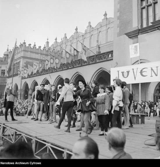 Juwenalia w Krakowie, 1961 rok, fot. NAC, sygn. 3/51/0/7.3/356