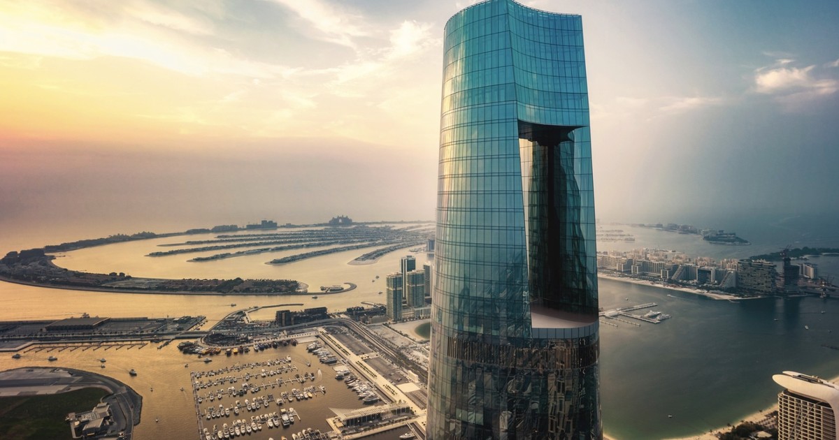 Dubaj otworzył hotel, który bije światowe rekordy. Nie zgadniesz, co dzieje się na 76. piętrze