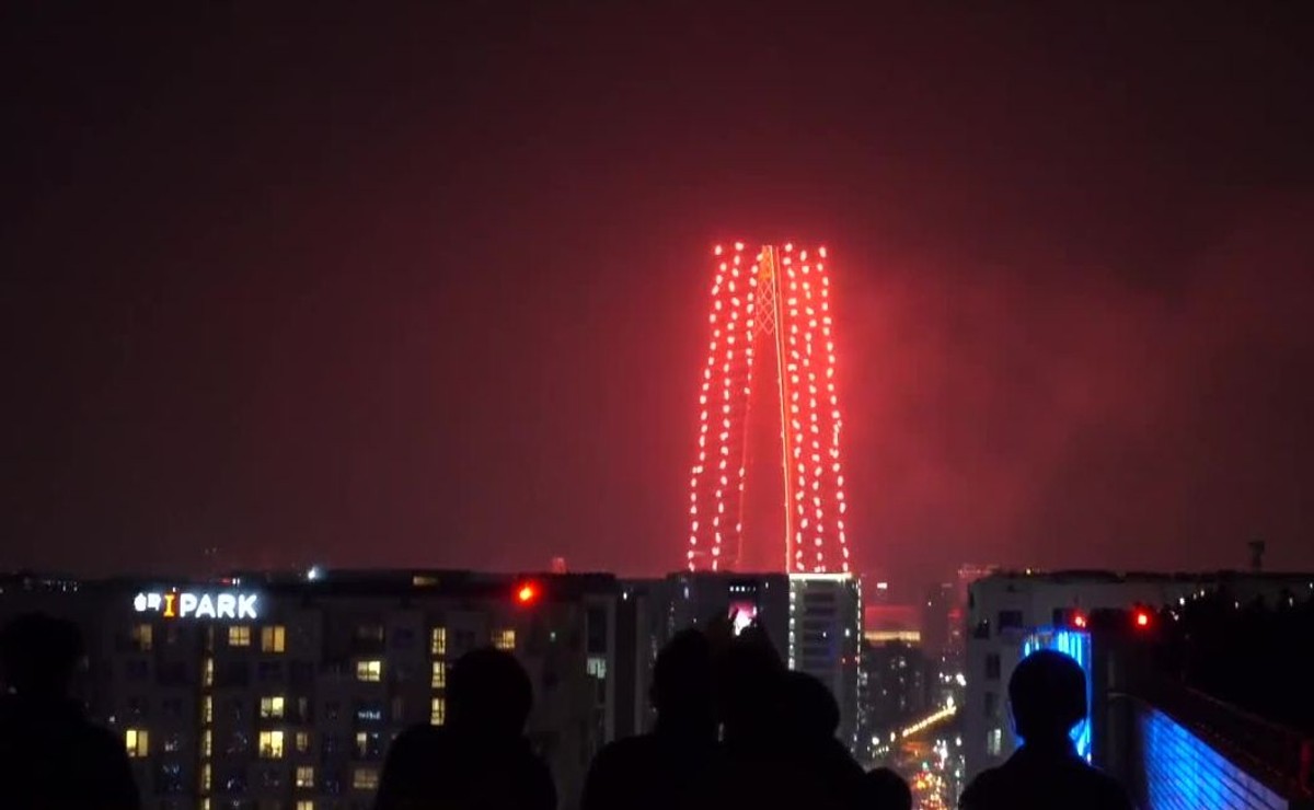 Piąty najwyższy na świecie. Widowiskowa ceremonia otwarcia drapacza chmur w Seulu