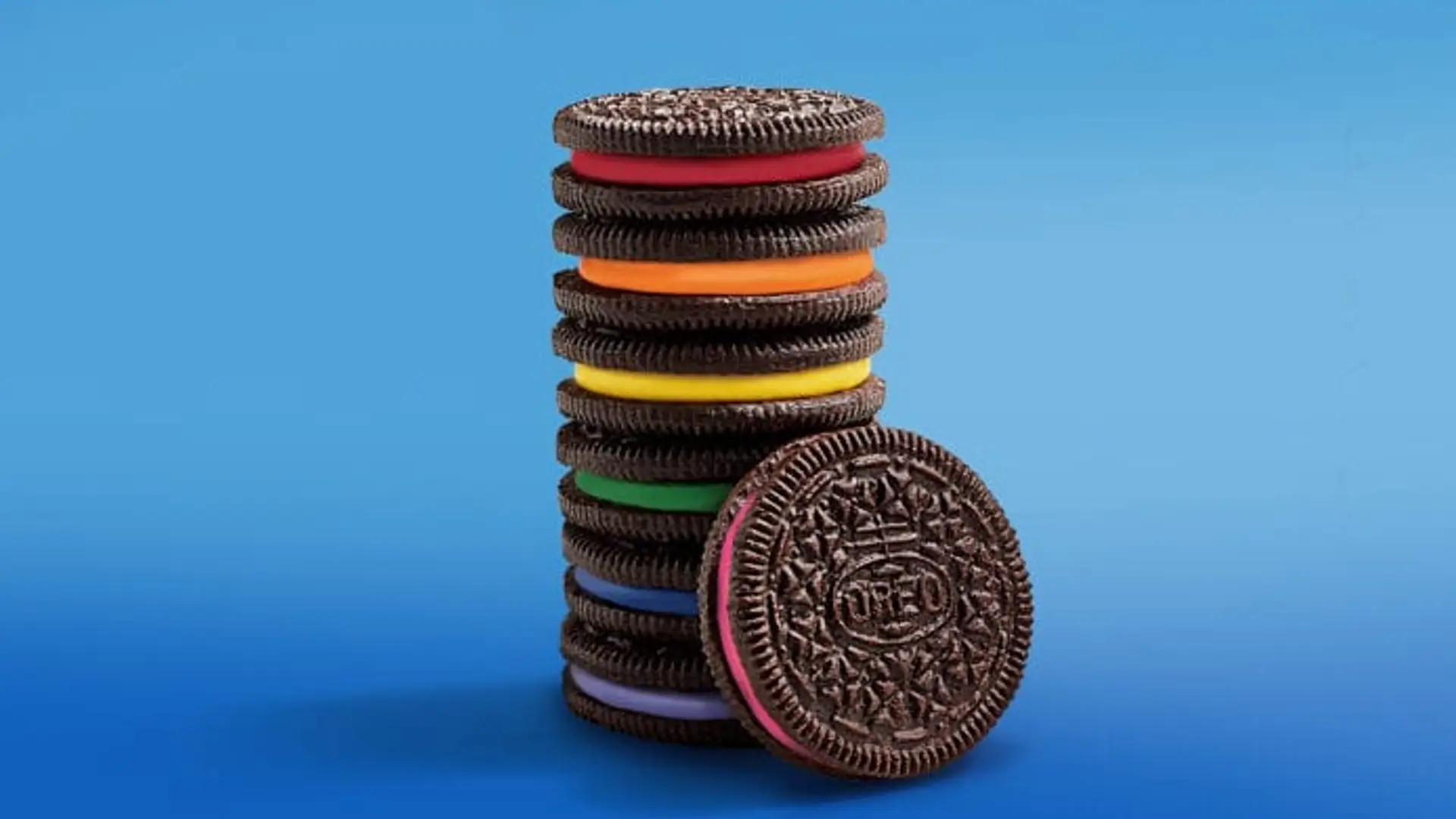 Oreo zapowiada ciastka w kolorach tęczy i wspiera osoby LGBT+ filmem "Dumny rodzic"