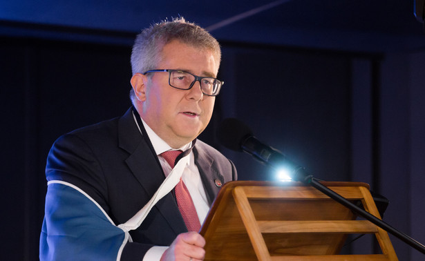 Czarnecki ostro: Słowa prezydenta Francji to chamstwo