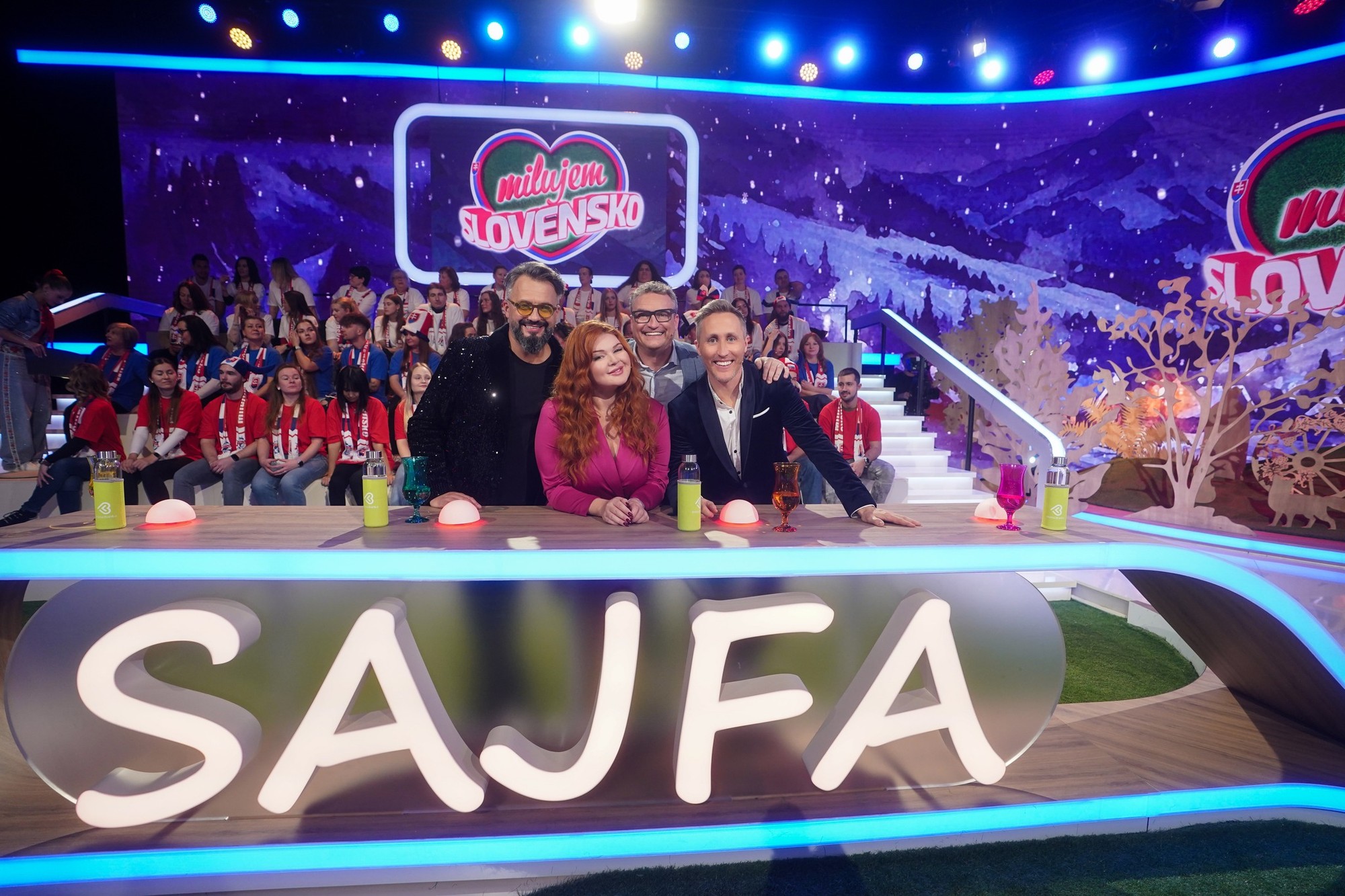 Sajfa, Evelyn, Marcel Forgáč a Marián Čekovský v silvestrovskej časti Milujem Slovensko.