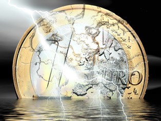 Polska w strefie euro? Morawiecki: "Pytanie czy EMU to część rozwiązania czy część problemu"