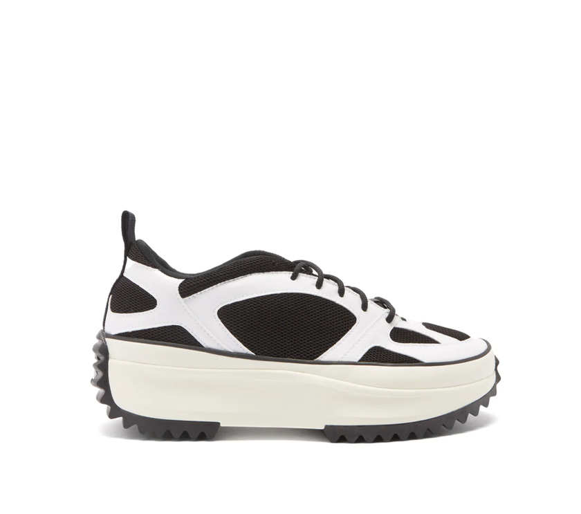 Modèle «Run Star Hike» de Converse, 128 francs, via Matchesfashion.