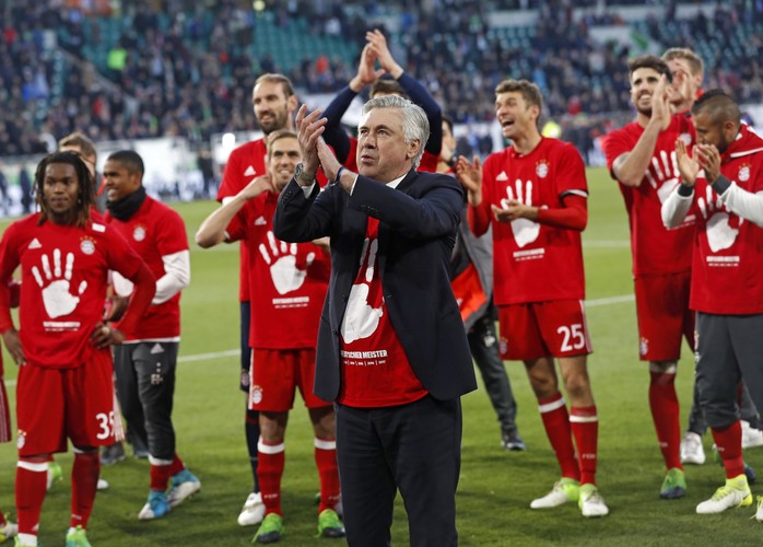 Tak Robert Lewandowski cieszył się z kolegami z Bayernu z kolejnego mistrzostwa Niemiec