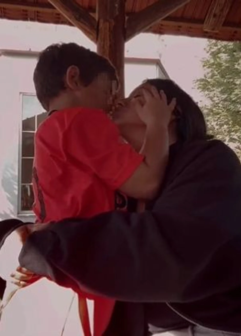 Seka Aleksić sa sinom