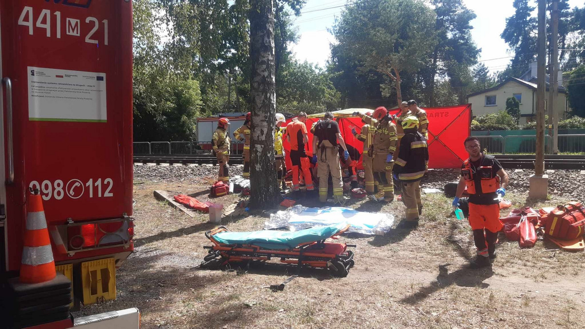 Tragedia w Podkowie Leśnej. 25-latek wpadł pod pociąg