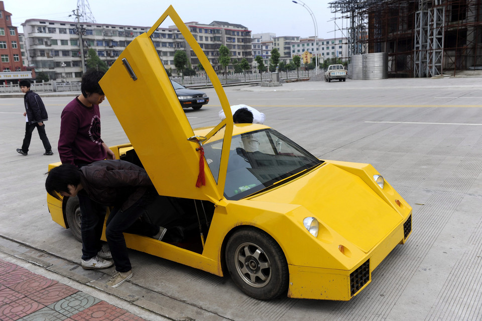 CHINA HOME MADE SPORTS CAR