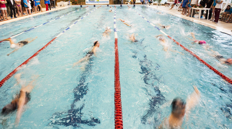 Sárkány Wellness és Gyógyfürdő bezár / Fotó: MTI Fotó: Balázs Attila