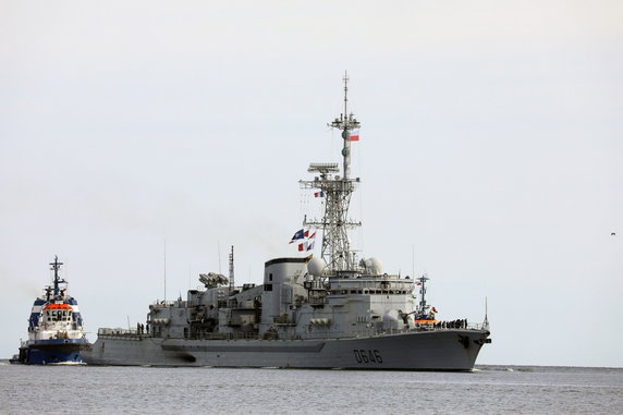 Francuska fregata FS "Latouche-Treville"