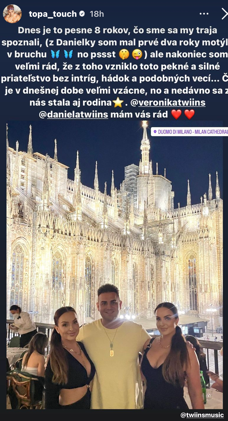 Tomáš sa nečakane vyznal zo svojich citov. 