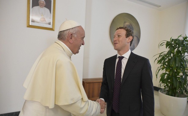 Twórca Facebooka odwiedził papieża Franciszka. Rozmawiali o biedzie i technologii