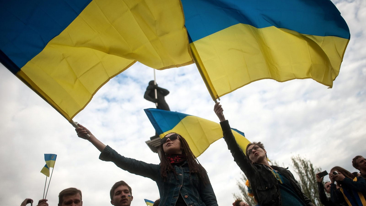 Ukraina otrzyma od UE 365 mln euro wsparcia na wdrażanie reform dotyczących walki z korupcją, administracji publicznej, prawa wyborczego i wymiaru sprawiedliwości - poinformowała we wtorek Komisja Europejska.