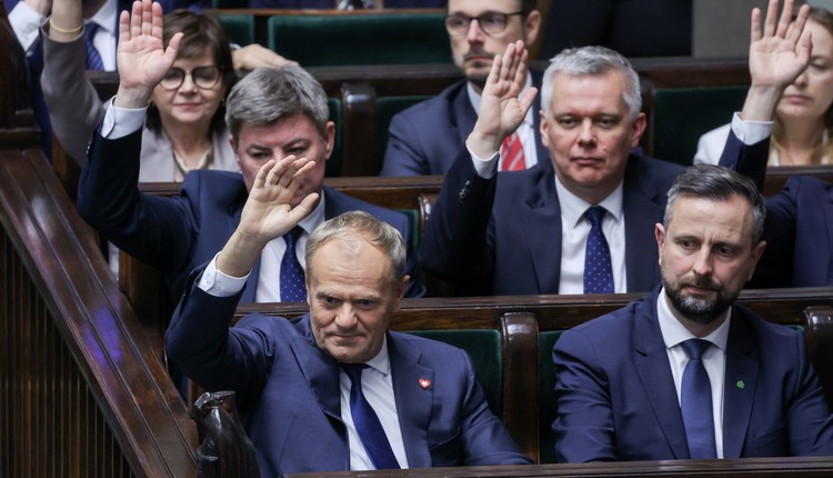 Kosiniak-Kamysz potrząśnie sceną polityczną i pójdzie z PiS? Boi się Kaczyńskiego"