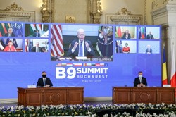 "Symbol solidarności sojuszniczej i siły NATO". Andrzej Duda i Joe Biden na szczycie B-9