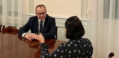 Bodnar zrobił to w swoim gabinecie. Błyskawicznie rozwścieczył PiS. Padły mocne słowa