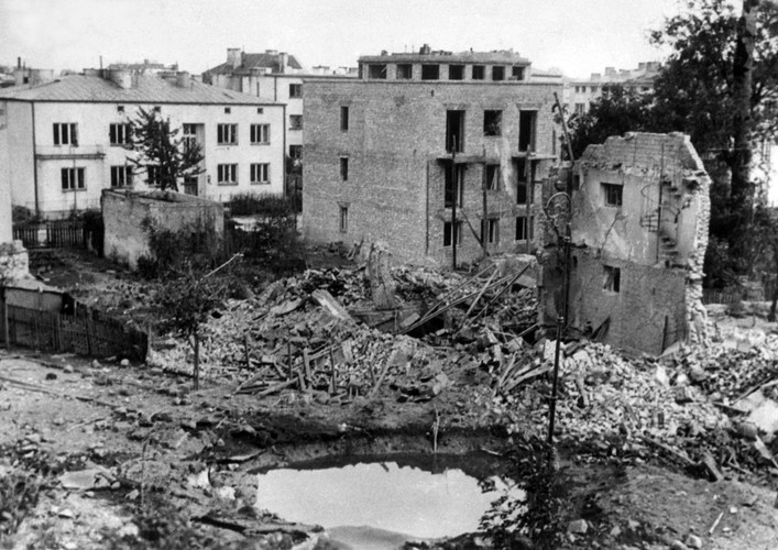 Upadek Warszawy we wrześniu 1939 roku. ARCHIWALNE ZDJĘCIA
