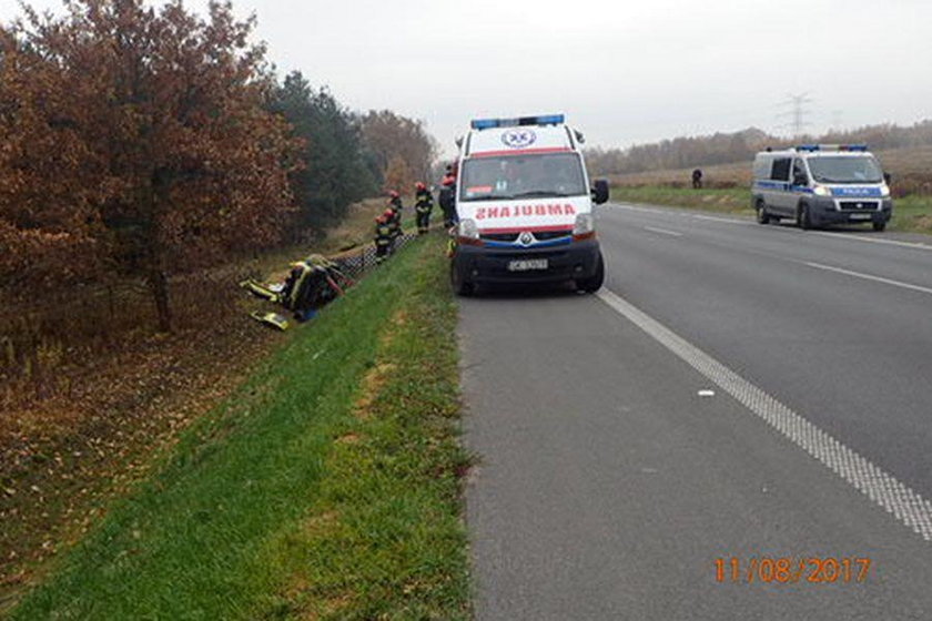 Auto w częściach, kobieta w szpitalu