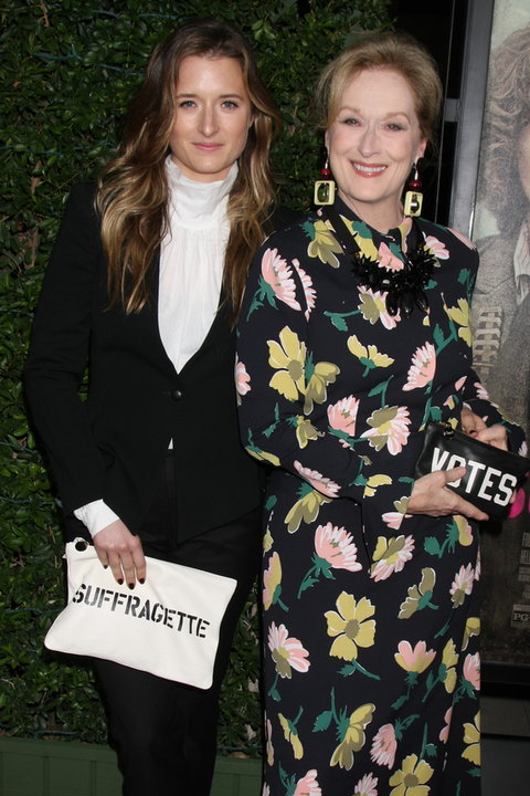 Kolejne pokolenie gwiazd podbija Hollywood: Grace Gummer (na zdjęciu: z mamą, Meryl Streep)