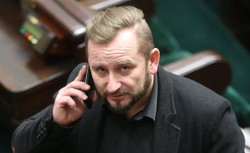 Posłowie Kukiz'15 krytykują dużą ustawę medialną. Liroy: Arogancja PiS powoli zaczyna sięgać zenitu