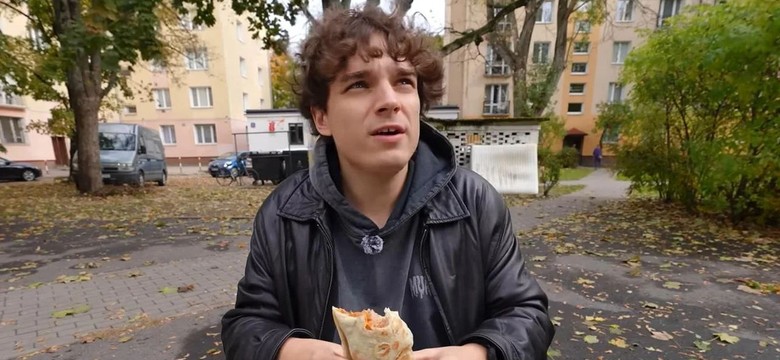 Mualan od Książula oficjalnie bez maski. Jego wygląd i głos budzi szok