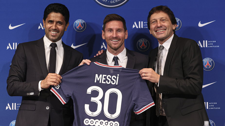 UEFA ukarała byłego dyrektora sportowego PSG - Leonardo (z prawej)