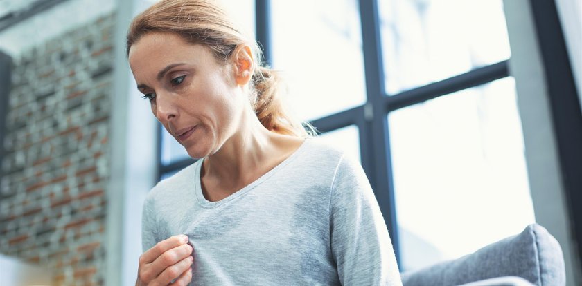 Tyjesz i pocisz się podczas menopauzy? Oto najtańsze sposoby, by to przetrwać