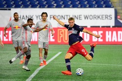 Gol i asysta Buksy w wygranym meczu Revolution w lidze MLS [WIDEO]