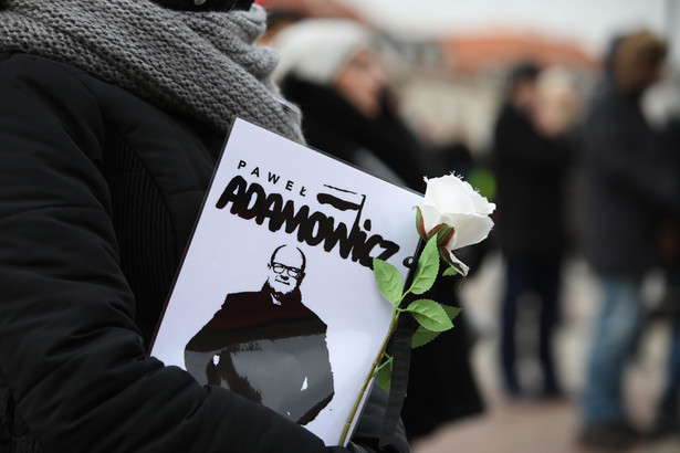 Rok temu zmarł prezydent Gdańska Paweł Adamowicz.