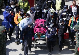 Trzęsienie ziemi na Tajwanie: Żywi wciąż pod gruzami