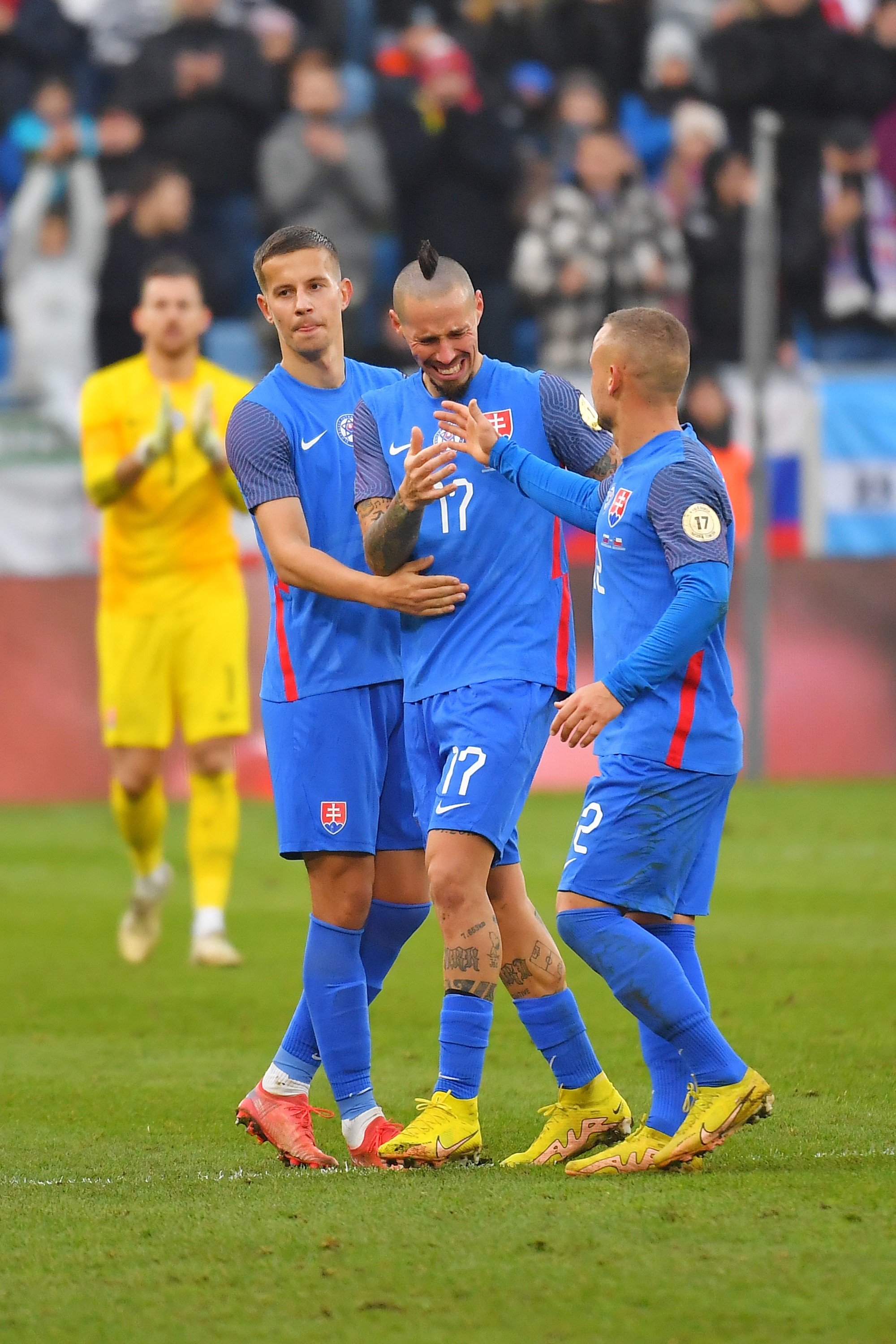 Slovenský futbalista Marek Hamšík sa v Bratislave rozlúčil s reprezentačnou kariérou proti Čile. 