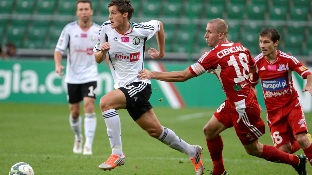 W rewanżowym meczu Legii z Rosenborgiem (1:2) w Lidze Europy Michał Żyro i Dominik Furman przyczynili się do straty obu bramek. W poniedziałek młodzi zawodnicy zrehabilitowali się w Ekstraklasie, strzelając gole Podbeskidziu Bielsko-Biała (3:1).