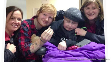 Ed Sheeran przyjął oświadczyny fanki chorej na raka; Niesamowity bezdomny pianista - flesz muzyczny