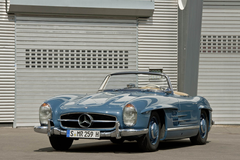 60-lecie Mercedesa 300 SL Roadster