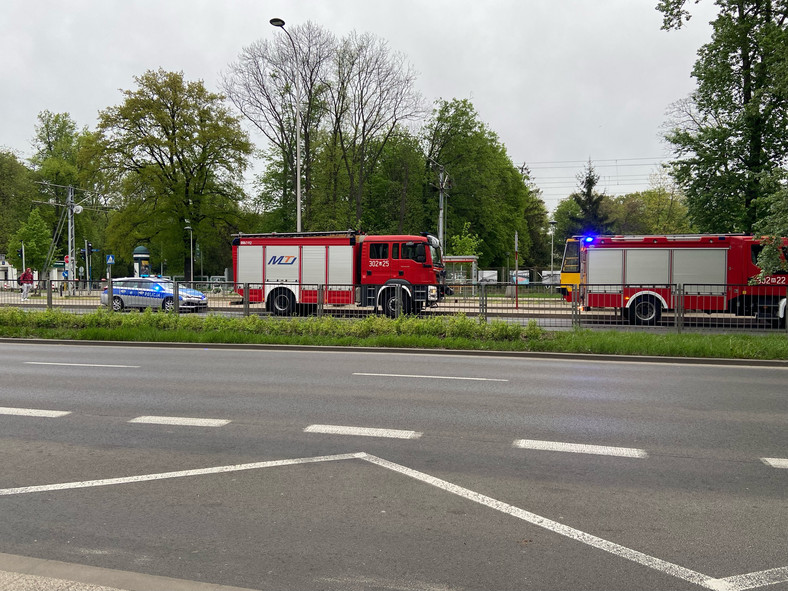 Akcja straży pożarnej w Warszawie. Zapalił się wagonik w tramwaju