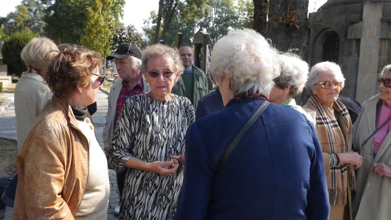 Mirjana Vuisić na Pajinom grobu