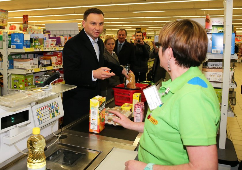 Pamiętacie Andrzeja Dudę na zakupach? Sprawdziliśmy, o ile wzrosły ceny