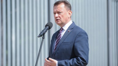 Cywile w wojsku nie chcą już pracować za miskę ryżu. Zielone miasteczko przed Ministerstwem Obrony Narodowej