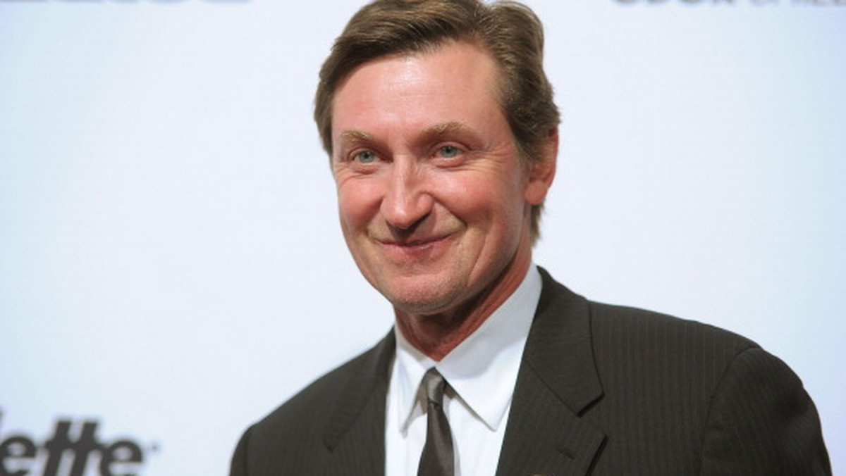 Wayne Gretzky, legenda hokeja na lodzie, nie może w spokoju odpoczywać na sportowej emeryturze... Córka kanadyjskiego hokeisty wciąż zawstydza ojca, stając się bohaterką kolejnych skandali.