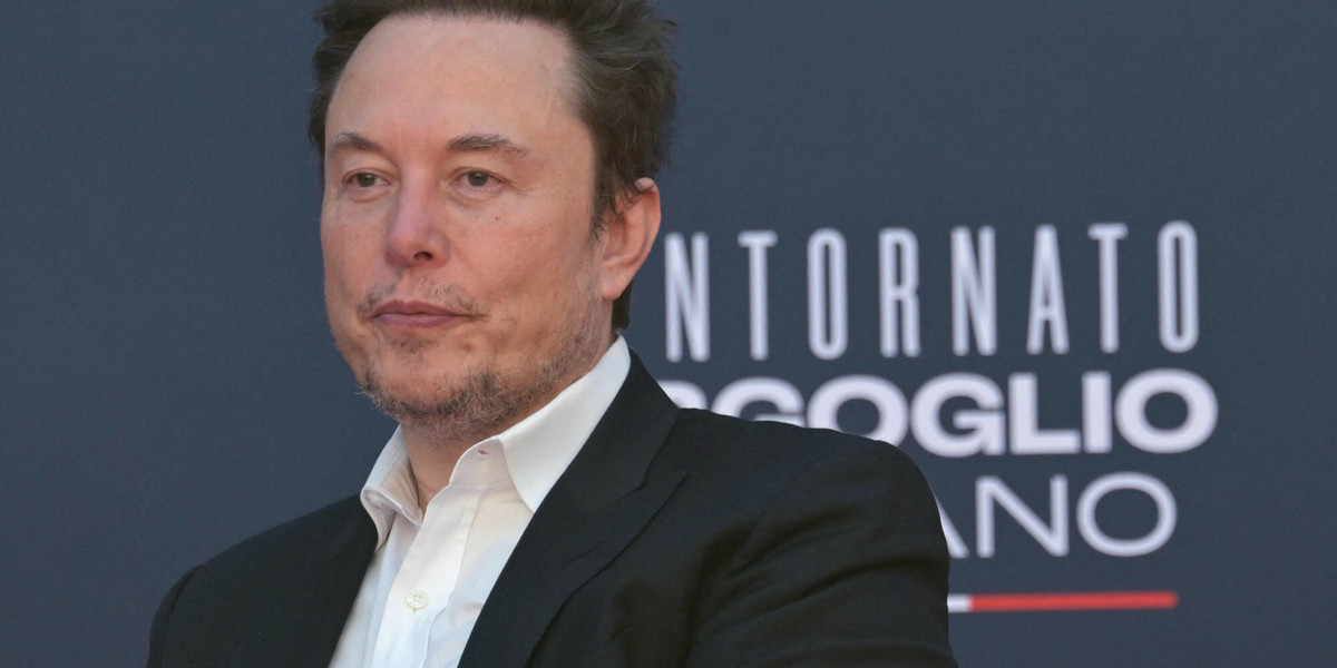 Elon Musk i należąca do niego Tesla ma niemały problem.