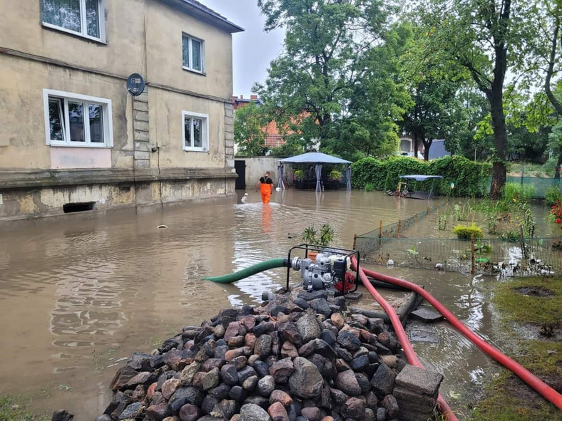 W Olsztynie najwięcej interwencji dotyczyło zalanych domów i ulic.